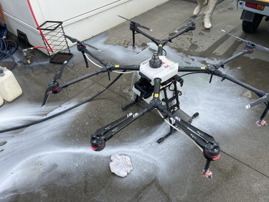 連日のドローン散布。第一弾終了。